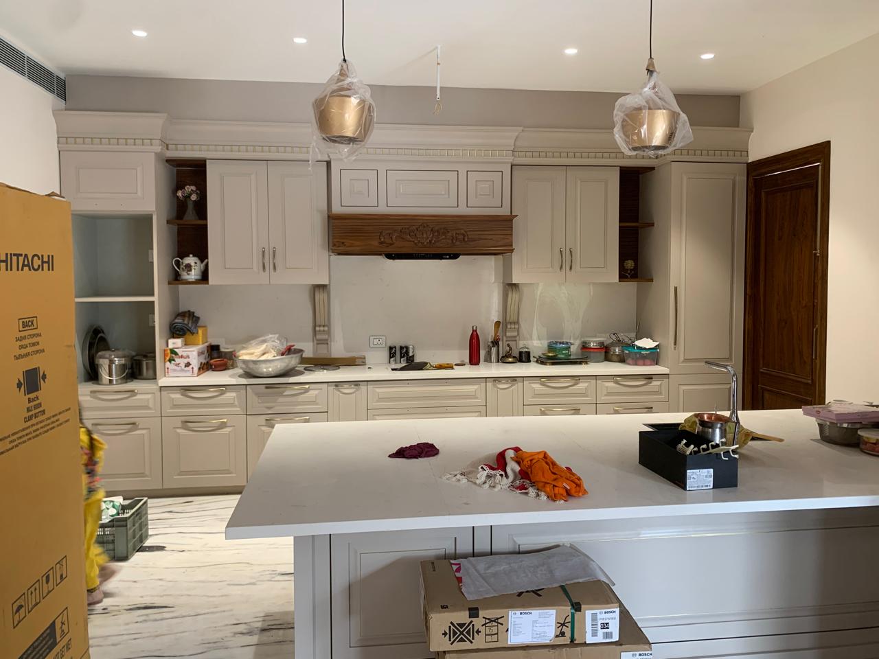 Full Kitchen Cabinets with Island Counter